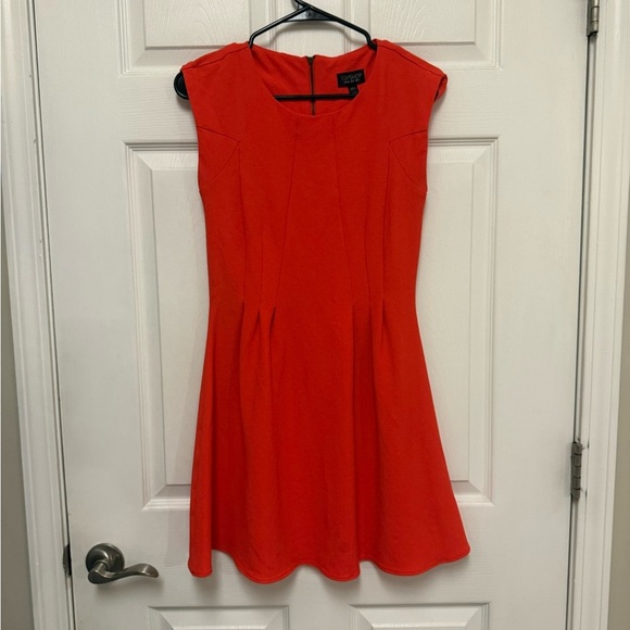TOPSHOP Bright Coral Dress Sleeveless Stretch Size 4 Pleated Back Zipper Flowy - Picture 1 of 5